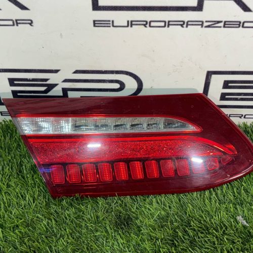 Фонарь крышки багажника левый mercedes c238