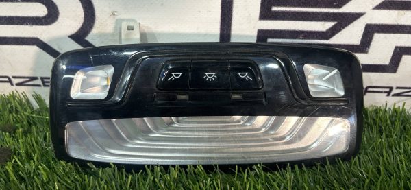 Плафон подсветки салона bmw 5 g30