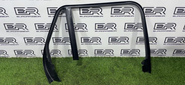 Рамка двери задней правой Range Rover L405 Рамка двери задней правой range rover l405
