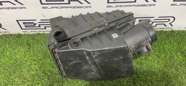 Корпус воздушного фильтра Volvo XC90 2.0 дизель Корпус воздушного фильтра volvo xc90 2.0 дизель
