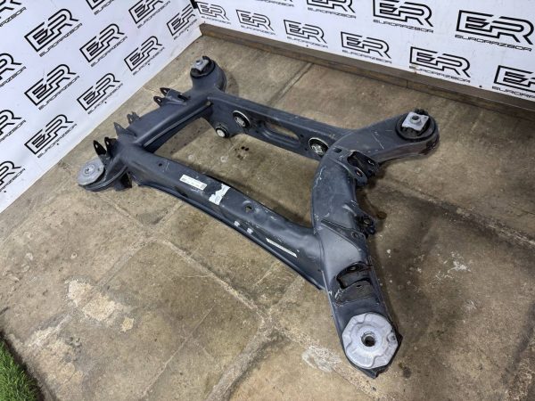 Задняя балка Mercedes W212 W204 X204 W213 W205 Задняя балка mercedes w212 w204 x204 w213 w205