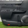 Обшивка двери передняя левая toyota hilux 8 рест.
