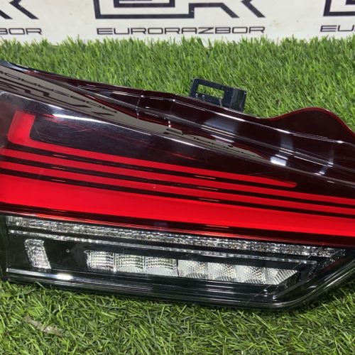 Фонарь крышки багажника левый Lexus RX 4 рест