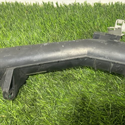 Патрубок впускного коллектора Mercedes W177