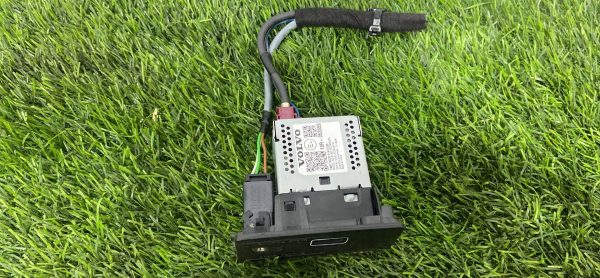 Разъем USB Volvo XC90 Разъем usb volvo xc90