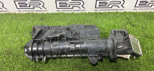 Коллектор впускной Mercedes М270 М274 Коллектор впускной mercedes М270 М274