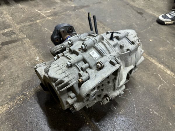 Редуктор задний BMW X5 М F85 / X6 M F86 Редуктор задний bmw x5 М f85 / x6 m f86