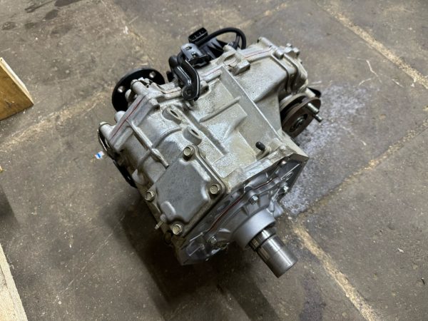 Раздатка Toyota Hilux 8 Рест 2023 ( 1GD-FTV) Раздатка toyota hilux 8 Рест 2023 ( 1gd ftv)