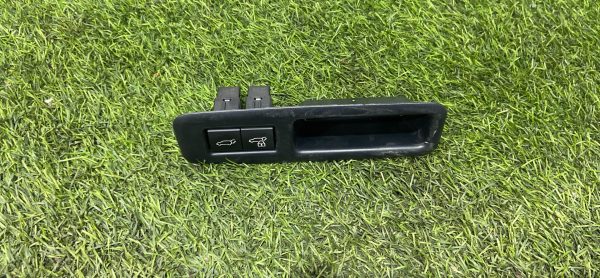 Кнопка открывания крышки багажника Lexus RX 4 Кнопка открывания крышки багажника lexus rx 4