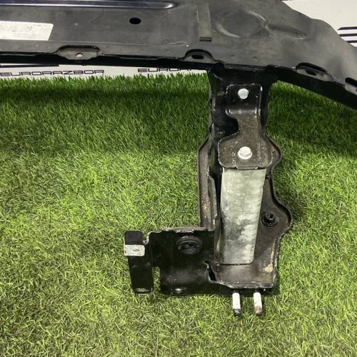Усилитель переднего бампера Mercedes V167 C167