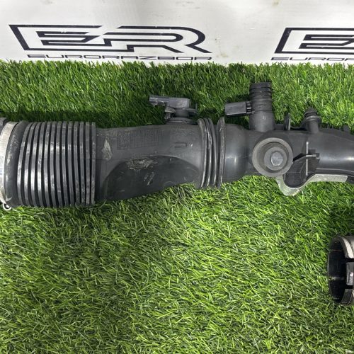 Патрубок воздушного фильтра Mercedes W177