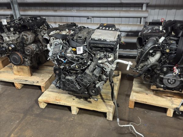 Двигатель в сборе 654.920 Mercedes GLC X253 Двигатель в сборе 654.920 mercedes glc x253