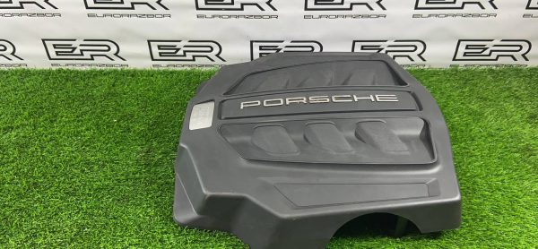 Декоративная крышка двигателя Porsche Macan GTS 95 Декоративная крышка двигателя porsche macan gts 95