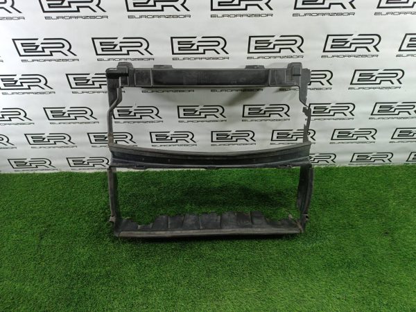 Воздуховод радиатора range rover sport 2