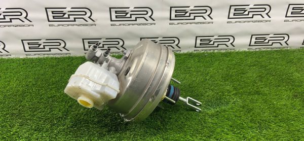 Вакуумный усилитель тормозов Range Rover L494 L405 Вакуумный усилитель тормозов range rover l494 l405
