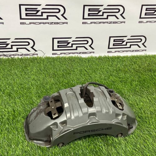 Суппорт передний правый porsche macan 95b brembo