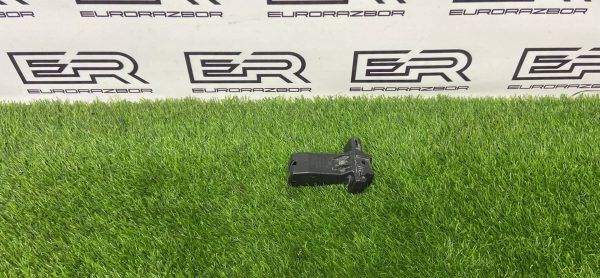 Кронштейн заднего бампера Range Rover Sport 2 L494 Кронштейн заднего бампера range rover sport 2 l494