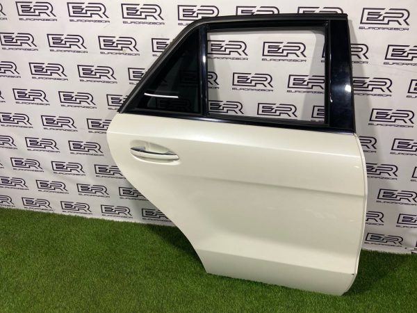Дверь правая задняя Mercedes GLE W166 Дверь правая задняя mercedes gle w166