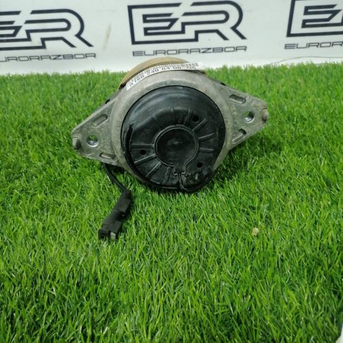Опора двигателя правая mercedes w166 x166