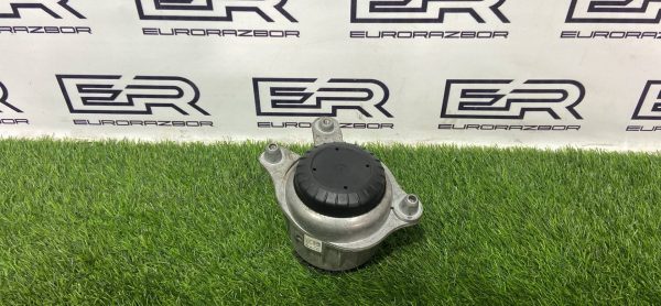 Подушка двигателя mercedes w213 c257 гибрид