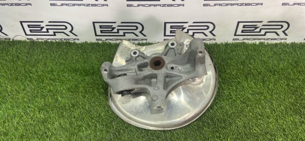 Кулак задний правый Audi A5/S5 (F5) Кулак задний правый audi a5/s5 (f5)