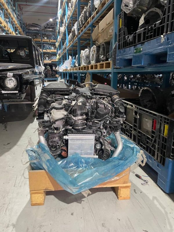 Двигатель в сборе 276.824 Mercedes S-Class W222 Двигатель в сборе 276.824 mercedes s class w222