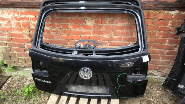 Крышка (дверь) багажника Volkswagen Touareg рест. Крышка (дверь) багажника volkswagen touareg рест.