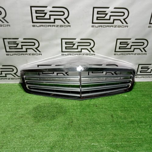 Решетка радиатора mercedes benz c w204 a2048800323
