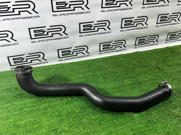 Патрубок интеркулера Land Rover Range Rover 4 L405 Патрубок интеркулера land rover range rover 4 l405