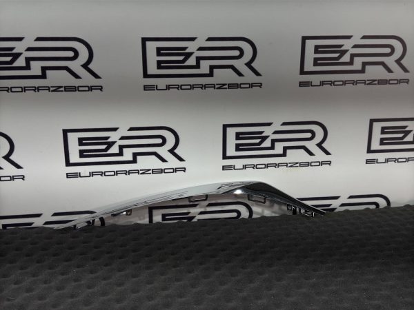 Молдинг бампера правый Mercedes CLA C117 рест