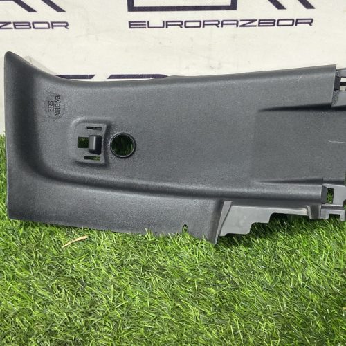 Обшивка стойки задняя левая Toyota Hilux 8 Рест 2023 Обшивка стойки задняя левая Toyota Hilux 8 Рест