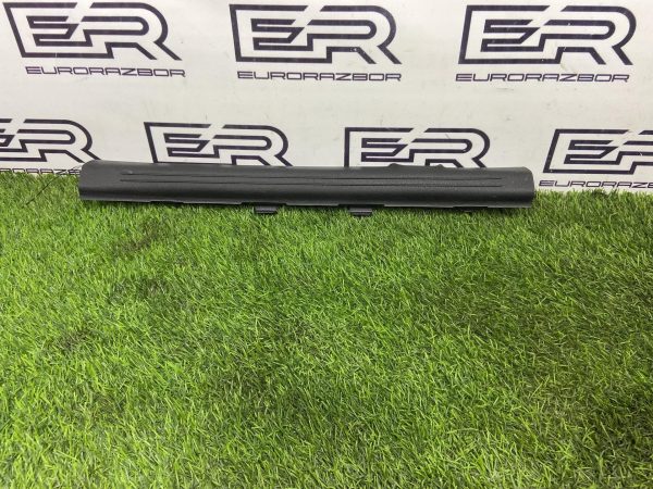 Накладка внутренняя на порог передняя левая КIA К5