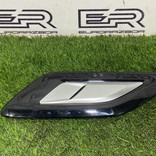 Дефлектор капота правый для Range Rover Sport 2 2018г. Дефлектор капота правый для Range Rover Sport 2 2018г.