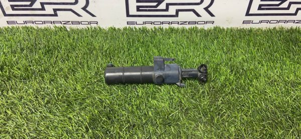 Форсунка омывателя фары правая для Mercedes W212