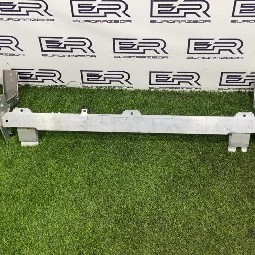 Панeль pадиатоpа Меrсеdes СLA W117