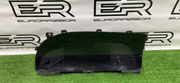 Панель приборов Mercedes