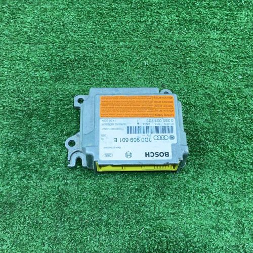 Блок управления SRS Volkswagen Touareg Блок управления SRS Volkswagen Touareg