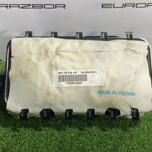 Подушка в торпедо Kia Sorento