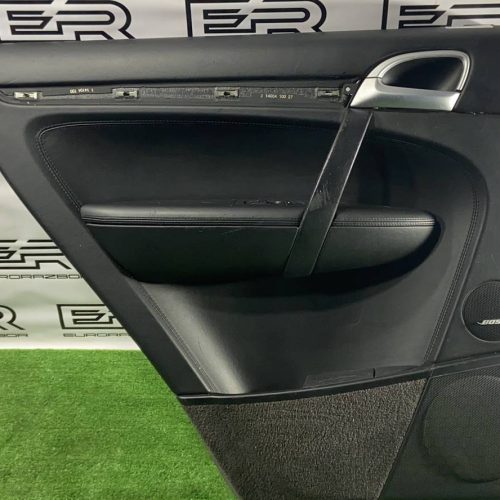 Обшивка двери задняя левая porsche cayenne