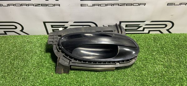 Ручка наружная двери передняя правая BMW E65