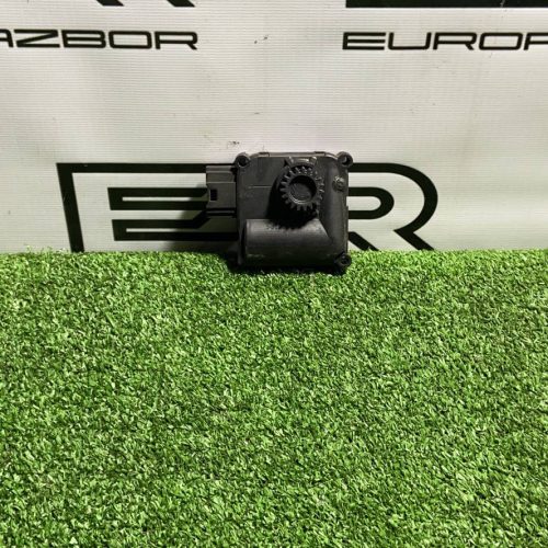 Моторчик заслонки печки Audi A8 D3