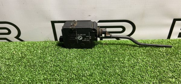 Активатор замка крышки бензобака BMW 3 E46