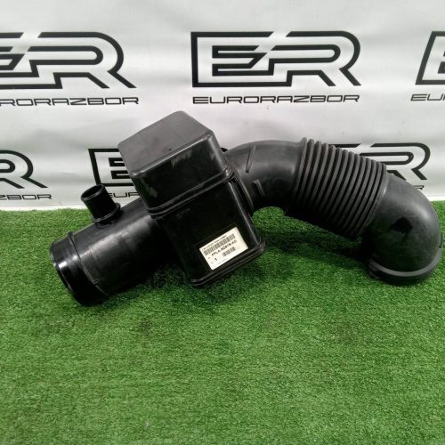 Патрубок воздушного фильтра Range Rover Sport Патрубок воздушного фильтра Range Rover Sport