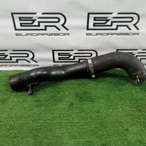 Патрубок интеркулера Range Rover Sport L494 Патрубок интеркулера Range Rover Sport L494