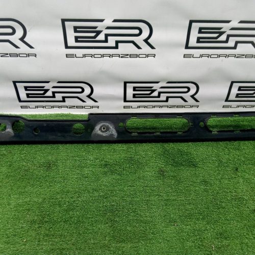 Кронштейн крыла передний правый Range Rover Sport