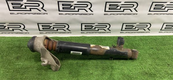 Амортизатор задний правый Volvo XC90