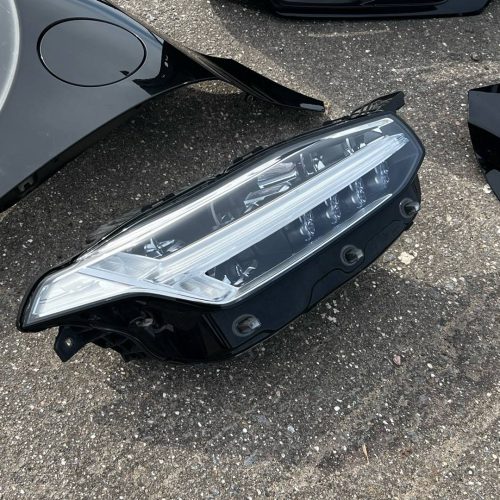 Фара правая Volvo XC90 2 2017