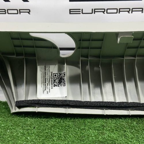 Обшивка центральной стойки правая Kia Sorento