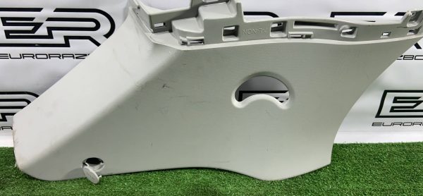 Обшивка стойки задней левая Kia Sorento