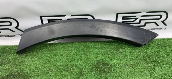 Накладка заднего левого крыла Kia Sorento